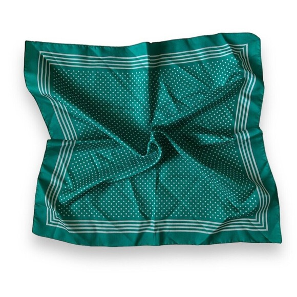 Vtg Green Scarf 20” X 20” Women Square Unisex Scarve - Picture 3 of 3